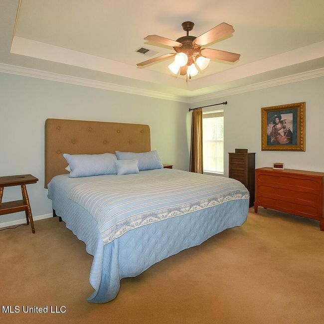 Primary Suite (downstairs) | Image 15