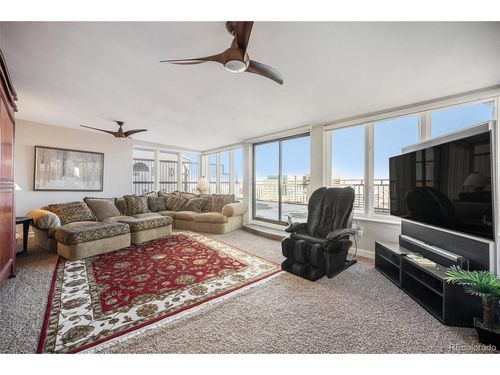 apt-42c-1020 15th St, Denver, CO, 80202-2361 | Card Image