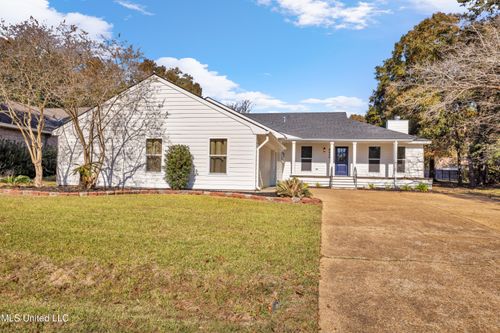 8828 Manoo Pl, Diamondhead, MS, 39525-4217 | Card Image