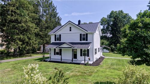 10058 Navarre Rd Sw, Navarre, OH, 44662-9403 | Card Image