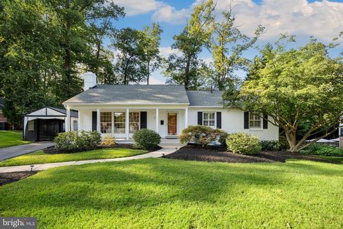 12114 Whippoorwill Ln, Rockville, MD, 20852-4446 | Card Image
