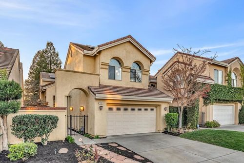 2020 Canyon Lakes Dr, San Ramon, CA, 94582-4921 | Card Image
