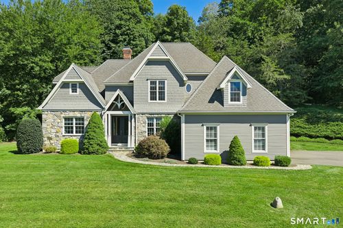 5 Wentworth Dr, Newtown, CT, 06470-1884 | Card Image