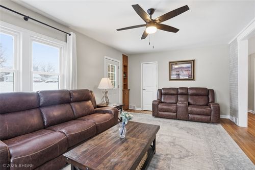 135 Park St, Carlisle, IA, 50047-7754 | Card Image