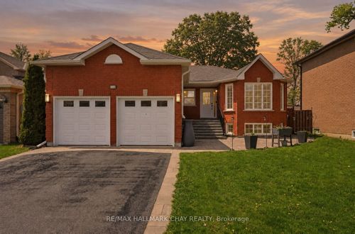 117 Brown St, Barrie, ON, L4N7V7 | Card Image