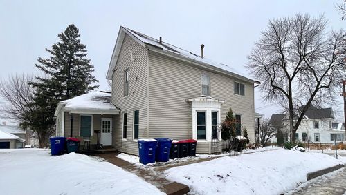 402 W 7th St, Red Wing, MN, 55066-2611 | Card Image
