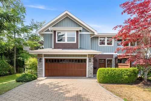 553 Heatherdale Lane, Victoria, BC, V8Z0A4 | Card Image