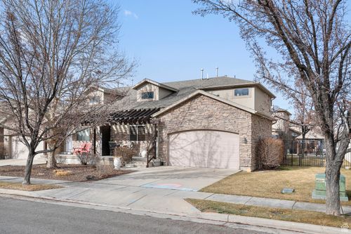 333 Perrine Dr, Midvale, UT, 84047-1325 | Card Image