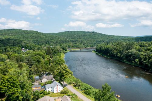 48 River Rd, Highland, NY, 12528-1221 | Card Image