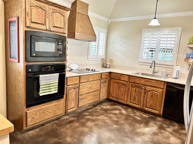 12195 Shady Ln, House other with 2 bedrooms, 2 bathrooms and 1 parking in Thornton TX | Image 13