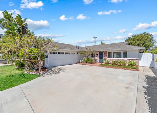 5541 Tangiers Dr, Huntington Beach, CA, 92647 | Card Image