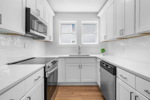 16 Spring St, Franklin, NH, 03235-1702 | Card Image