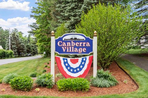 22-22 Dixon Dr, Litchfield, NH, 03052-2362 | Card Image