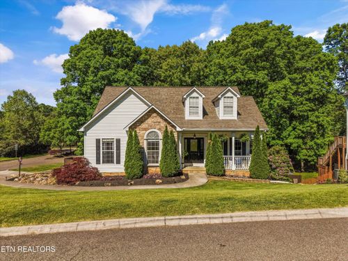 6759 Fox Manor Blvd, Knoxville, TN, 37909-1097 | Card Image