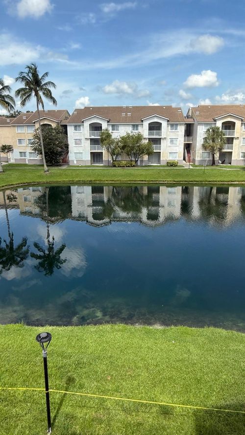 2620 S University Dr, Davie, FL, 33328 | Card Image