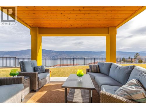 102-14611 Downton Ave, Summerland, BC, V0H1Z1 | Card Image