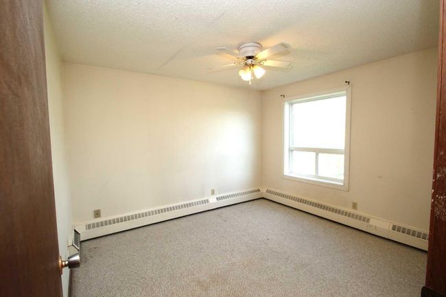 201 - 4405 48 Avenue, Condo with 1 bedrooms, 1 bathrooms and 1 parking in Red Deer AB | Image 10
