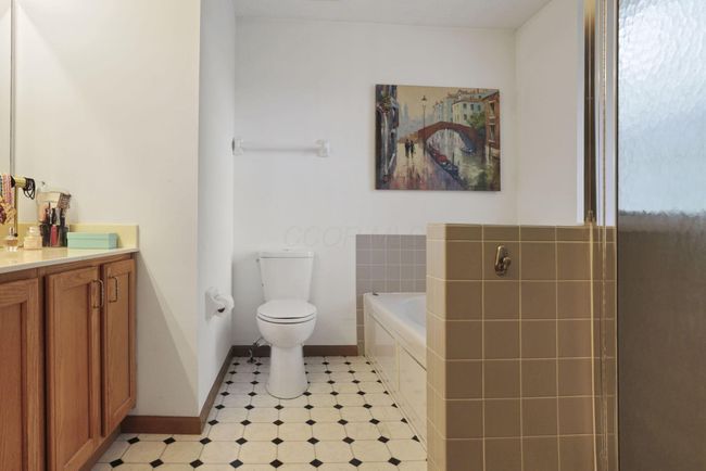 Primary Suite Bathroom | Image 37