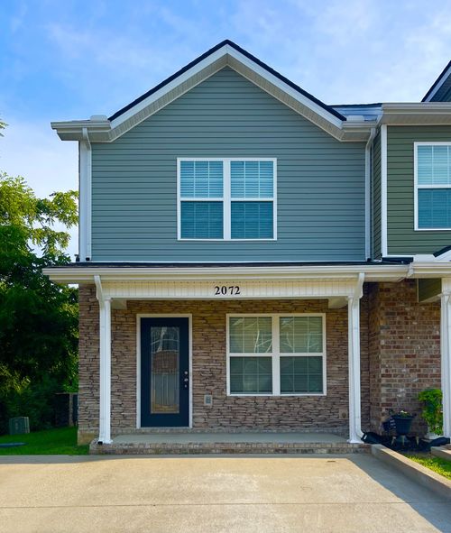 2072 Downstream Dr, Ashland City, TN, 37015-1033 | Card Image