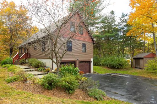 111 Parker Rd, Elizaville, NY, 12523-1078 | Card Image