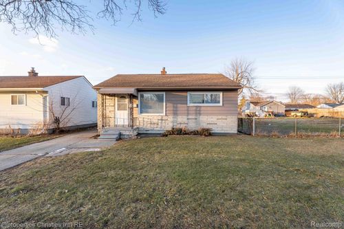 1431 E Meyers Ave, Hazel Park, MI, 48030-2117 | Card Image