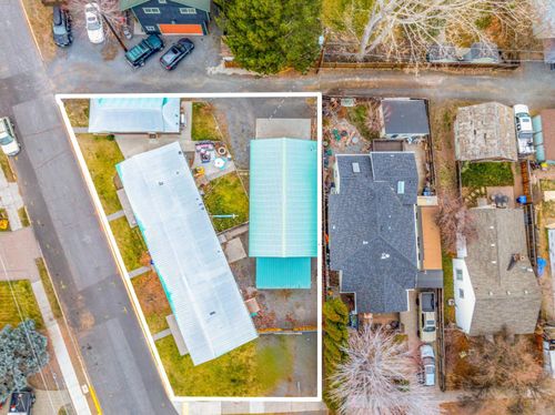 202 Nw Riverfront St, Bend, OR, 97703-2529 | Card Image