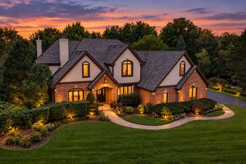1590 Eagle Ridge Dr, Antioch, IL, 60002-8888 | Card Image