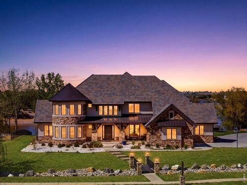 9837 Shoreline Dr, Longmont, CO, 80504-8463 | Card Image