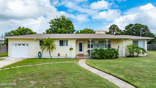 307 Manhattan Ave, DAYTONA BEACH, FL, 32118-3521 | Card Image