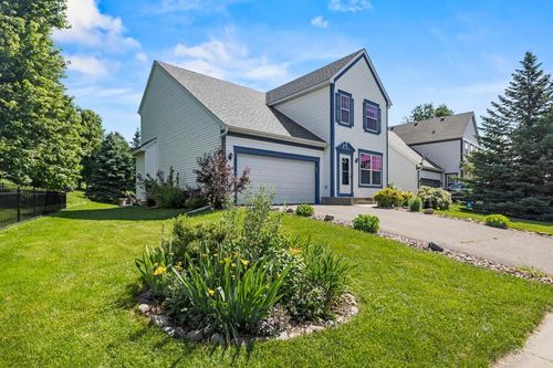 14004 52nd Ave N, Plymouth, MN, 55446-1647 | Card Image