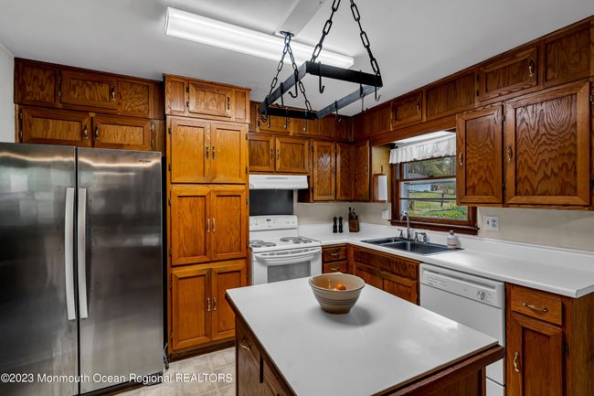521 Ely Harmony Rd, House other with 4 bedrooms, 2 bathrooms and null parking in MILLSTONE TOWNSHIP NJ | Image 10