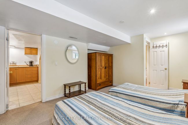 BSMT - 230 Pleasant Ave, House other with 1 bedrooms, 1 bathrooms and 1 parking in North York ON | Image 16