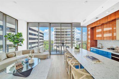 1109 - 2655 S Bayshore Dr, Condo with 2 bedrooms, 2 bathrooms and null parking in Coconut Grove FL | Image 1