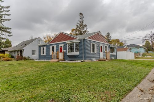 4655 Chatham Rd Ne, Columbia Heights, MN, 55421-3304 | Card Image