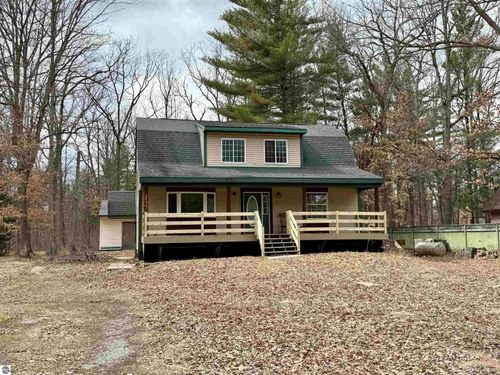 3177 Allen Rd, Hale, MI, 48739-9303 | Card Image