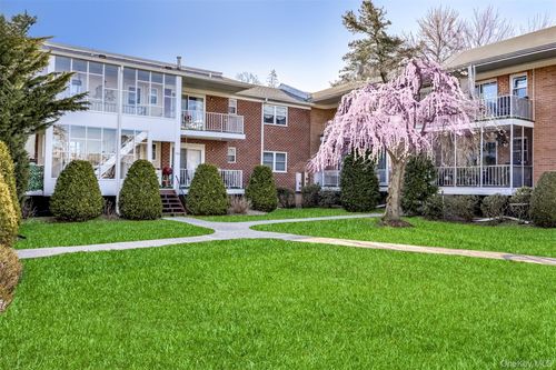 apt-8l-104 Bon Aire Cir W, Suffern, NY, 10901-7040 | Card Image