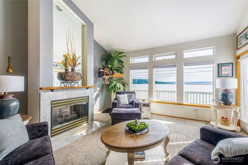 apt-2-1325 Se 10th Ct, Oak Harbor, WA, 98277-3002 | Card Image
