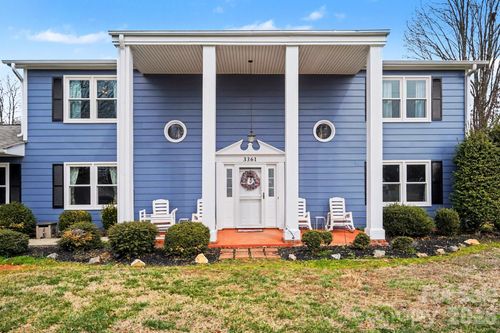 76-3361 47th Avenue Pl Ne, Hickory, NC, 28601-9713 | Card Image