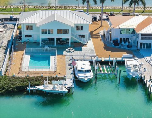 900 Shelter Bay Dr Ocean Drive, Key Colony, FL, 33051 | Card Image