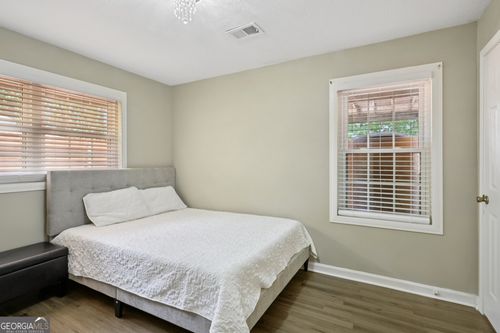 5950 Springview Dr, Forest Park, GA, 30297-3246 | Card Image