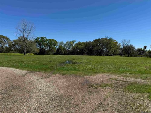 37143 Jackson Oaks Rd, Geismar, LA, 70734-3267 | Card Image
