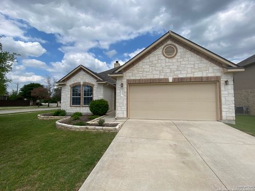 121 Deerwood Oaks, Boerne, TX, 78006-8626 | Card Image