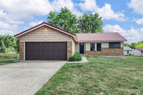 1133 Nina Dr, Warrenton, MO, 63383-3259 | Card Image