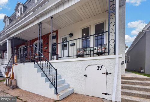 39 S Madison St, BOYERTOWN, PA, 19512-2213 | Card Image