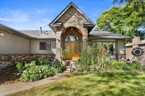 479 Mary St S, Maplewood, MN, 55119-5534 | Card Image