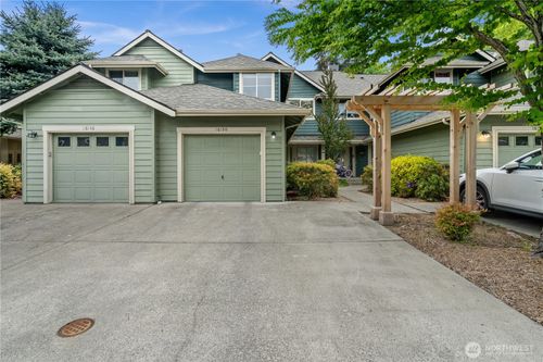 802-16150 Ne 93rd Way, Redmond, WA, 98052-7547 | Card Image