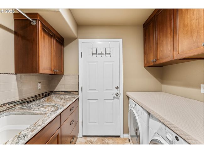 3486 Chaparrel Loop, House attached with 4 bedrooms, 4 bathrooms and 2 parking in West Linn OR | Image 27
