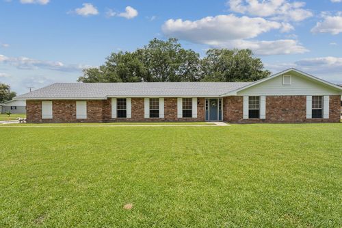1611 N Sherman St, Jennings, LA, 70546-3832 | Card Image