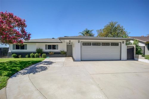 3803 Piedmont Dr, Highland, CA, 92346-1953 | Card Image