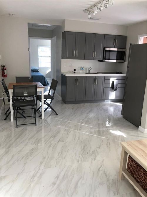 rear-1938 Sheridan St, Hollywood, FL, 33020-2119 | Card Image